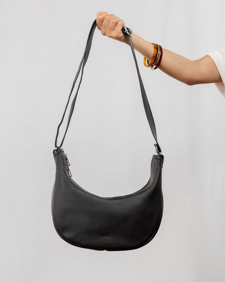 SAC DEMI-LUNE - NOIR GRAINE